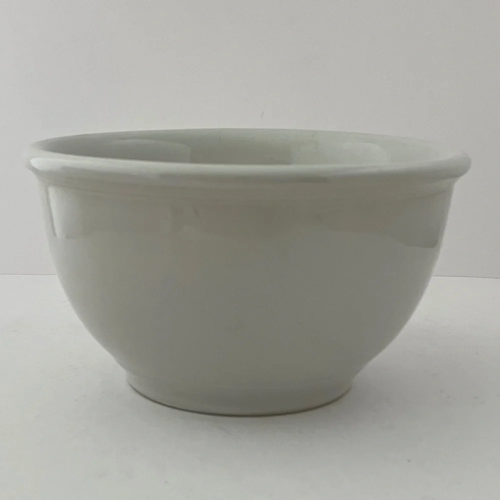 Vintage Williams Sonoma white stoneware ceramic small mixing serving bowl
